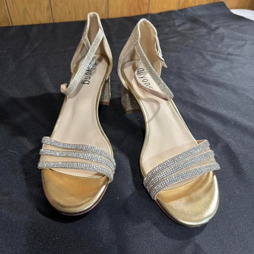 Gold and silver‎ glittery strappy sandals with 3 inch heel Size 9